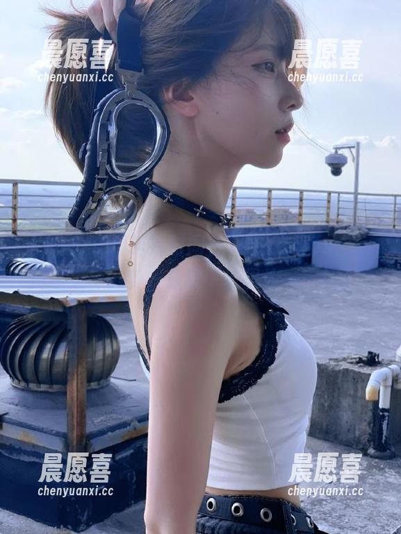 166run 碎片时间在166runios上,尽享美味八卦,成就‘忙里偷閑’大师!
