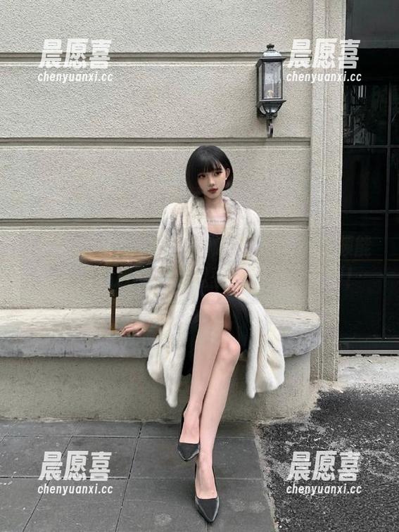 17c吃瓜 我才不信17c吃瓜的小视频能让我脑袋放空,但我就是停不下来啊!