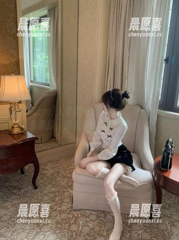 人家都说51.com有个特供的免费瓜，我看看能不能尝尝！」