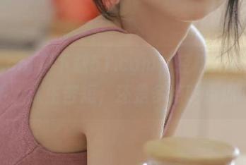 下载51.com，轻松变身吃瓜高手，人生苦短，还是多点吃点瓜吧！