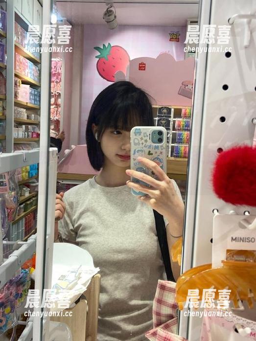 51热门吃瓜 吃瓜不怕,你还在犹豫下载51热门吃瓜么?