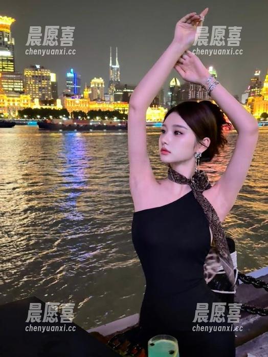 咋啦，最近“52吃瓜网”视频成了精神粮食？