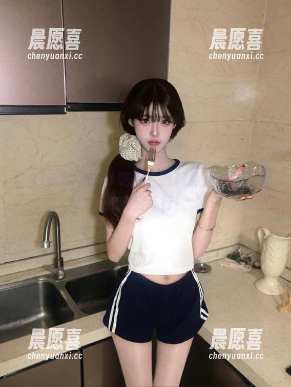 91吃瓜 在91吃瓜,黑料免费试吃,保你嗨到不行!
