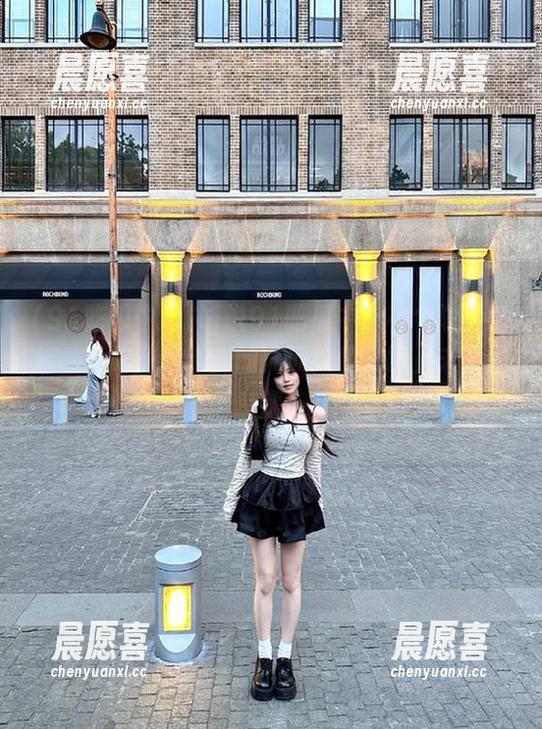 91吃瓜中心 听说91吃瓜中心有个隐藏地址,能吃到最新鲜的火瓜!快来跟上未雨绸缪