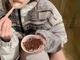 导航到91黑料，在在线炸场的同时给你的心情加点料！