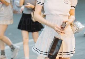 在zztt08.suapp上随便刷一下，没想到还冒出了这么多戏剧性…
