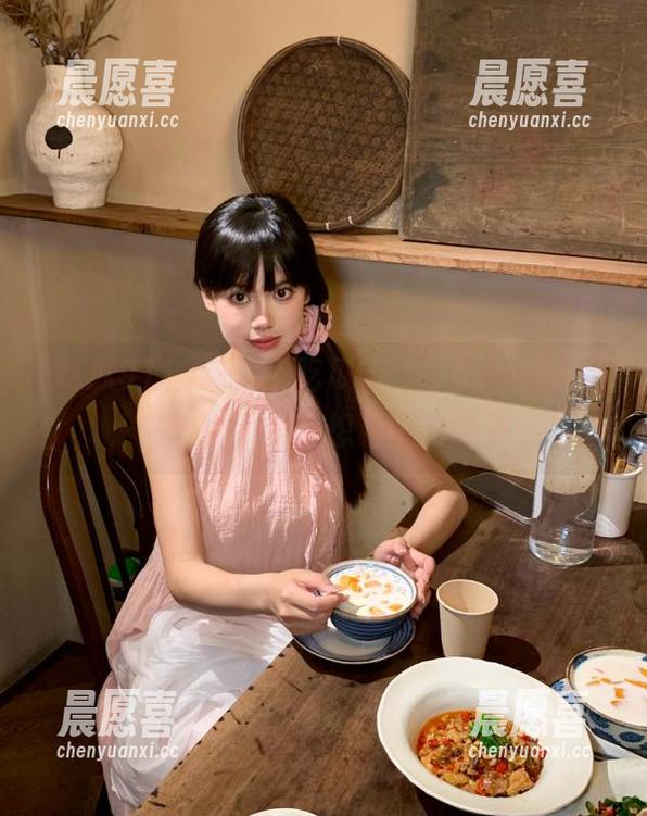 吃瓜911 这款“吃瓜911”app教会我,中心也不是我想象中的样子!