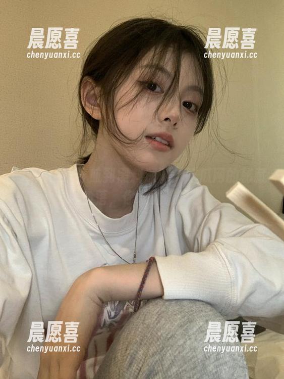 吃瓜网 导航到黑料深渊:吃瓜网的秘藏角落,你敢触碰吗?