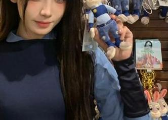 别闹了，看看吾爱吃瓜的这条链接，八卦糖果般甜！