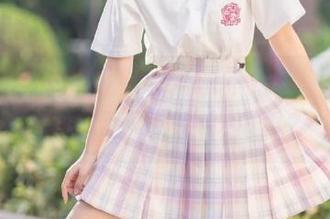“黑料永不打烊”在线直播，你敢不敢边吃边看？